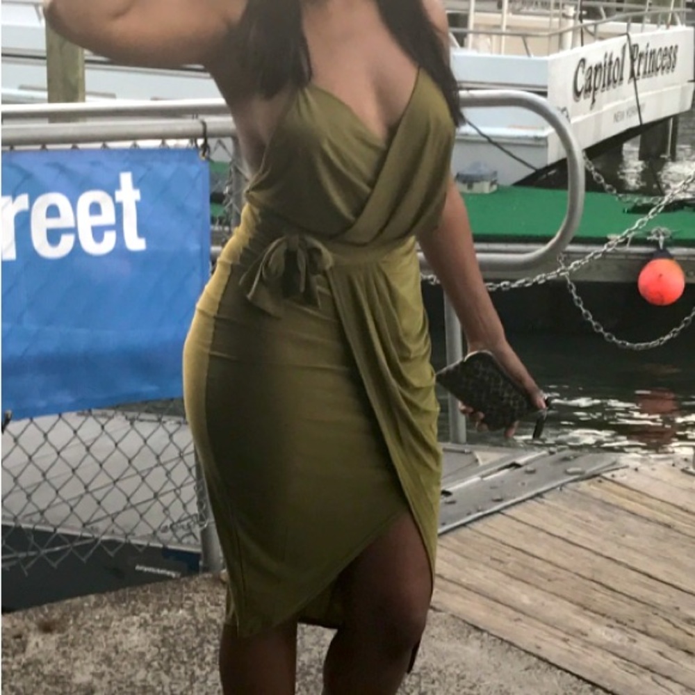 Boohoo elegant midi dress